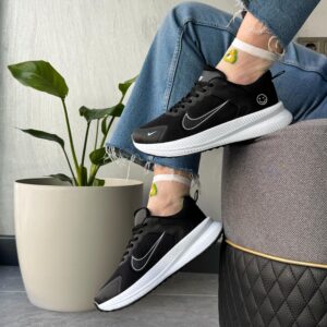 Мъжки спортни обувки – енергия и удобство във всяка стъпка- Black